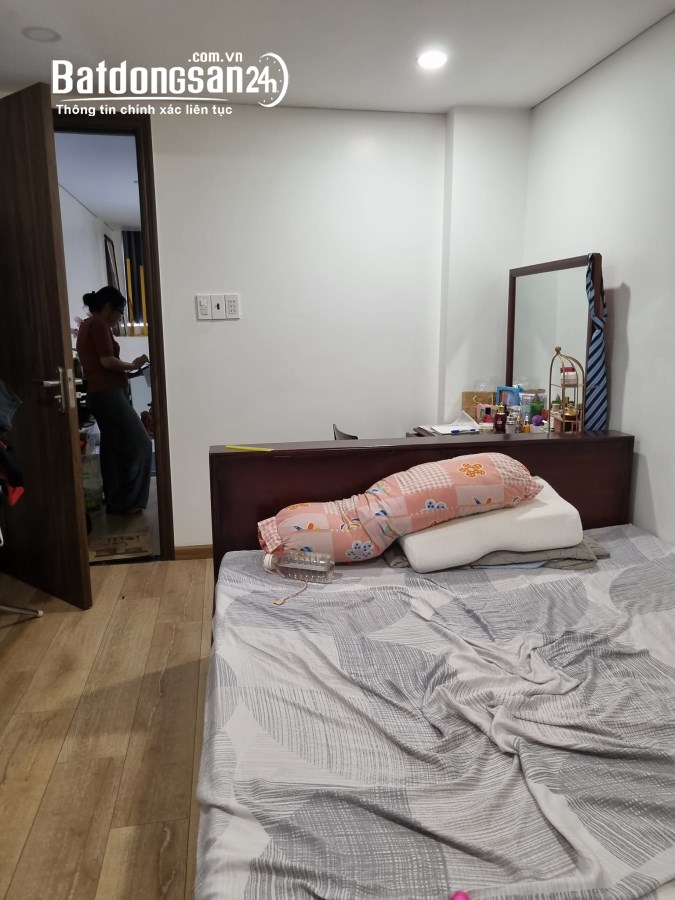 Bán gấp nhà đẹp hẻm thông Nguyễn Đình Chiểu, Q3 khu dân trí 4 tầng, 3PN, sổ đẹp, 40m2