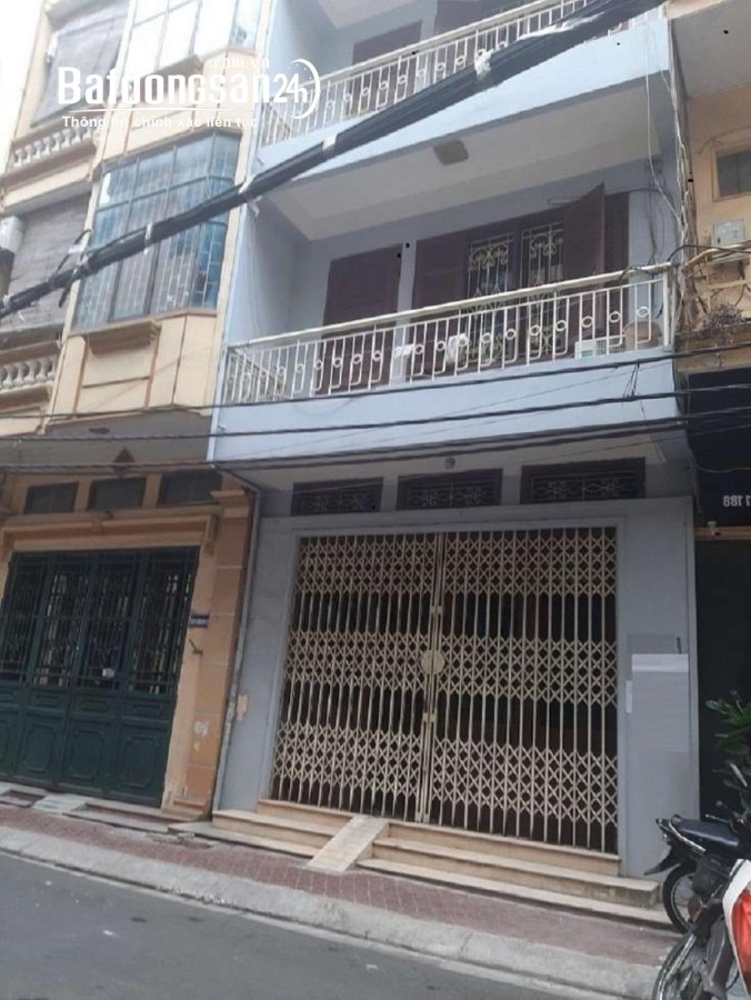 Nhà ngõ 39 phố Phạm Tuấn Tài . Diện tích 40m x 5 tầng xây thông, ngõ rộng 6m