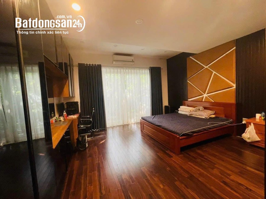 Bán nhà khu VIP, HXH, Thành Thái, Q10, ngang 4.65m*13m, 4 tầng, 4PN, sổ A4, 10.5 tỷ