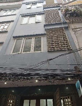 Cho thuê nhà ngõ 16 phố Phan Văn Trường, Dt 50m2 x 5 tầng ngõ rộng ô tô đi lại