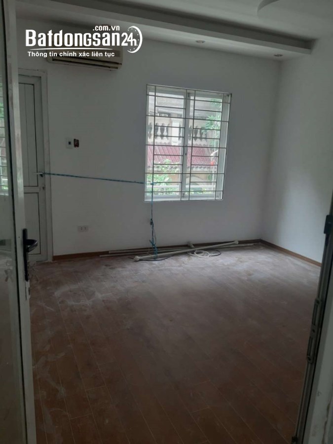 Nhà ngõ 118 phố Nguyễn Khánh Toàn. Diện tích 60M x 5 tầng cạnh trường Cấp 3 Cầu Giấy