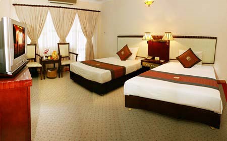 BÁN NHÀ MT khách sạn biển vũng tàu dt 407m2 6 tầng khoán 450tr/th hơn 60 tỷ