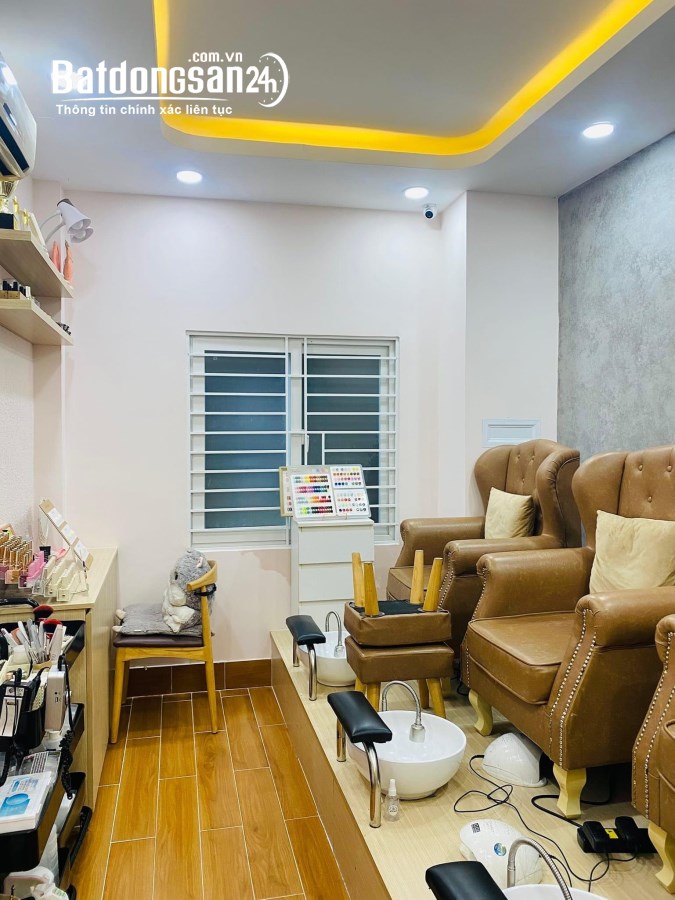 Bán nhà đẹp hẻm như MT Đặng Văn Ngữ, Pn, 4 tầng, 7phòng đang kd spa, 46m2, 9 tỷ