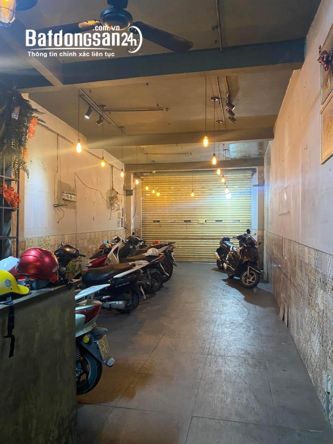 Bán nhà mặt phố Đường Hoàng Văn Thụ, Phường 9, Quận Phú Nhuận