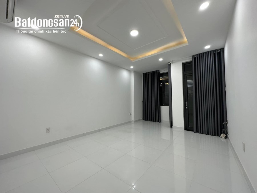 Bán nhà Trần Khắc Chân, Phường 15, Quận Phú Nhuận