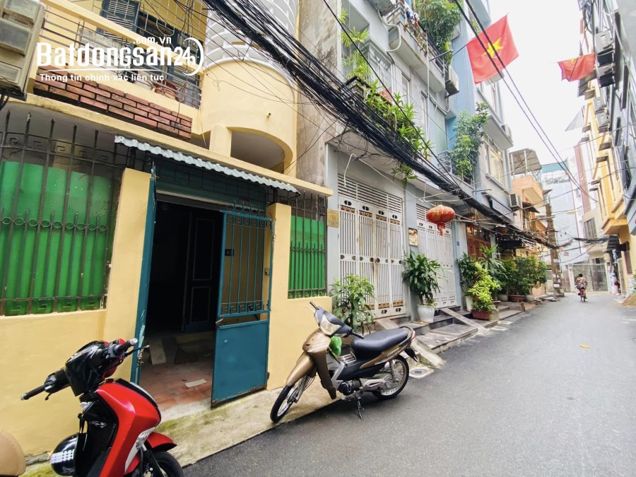Bán nhà ngõ 67 Phùng Khoang phân lô, gần phố, lô góc sáng thoáng 45mx4T, hơn 4 tỷ