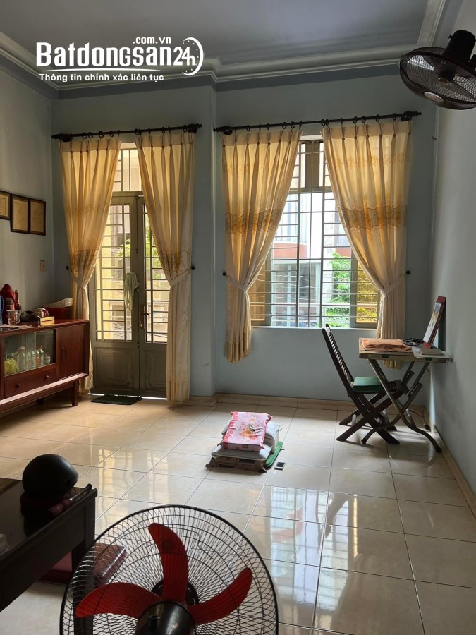 Bán nhà mặt phố Đường Hoa Đào, Phường 2, Quận Phú Nhuận