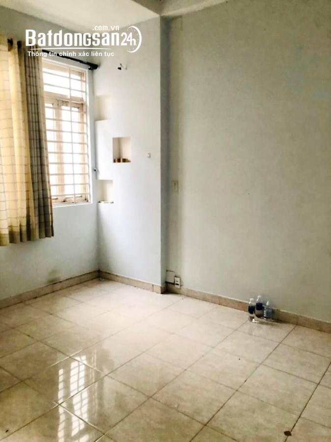 Bán nhà mặt phố Đường Hoa Đào, Phường 2, Quận Phú Nhuận