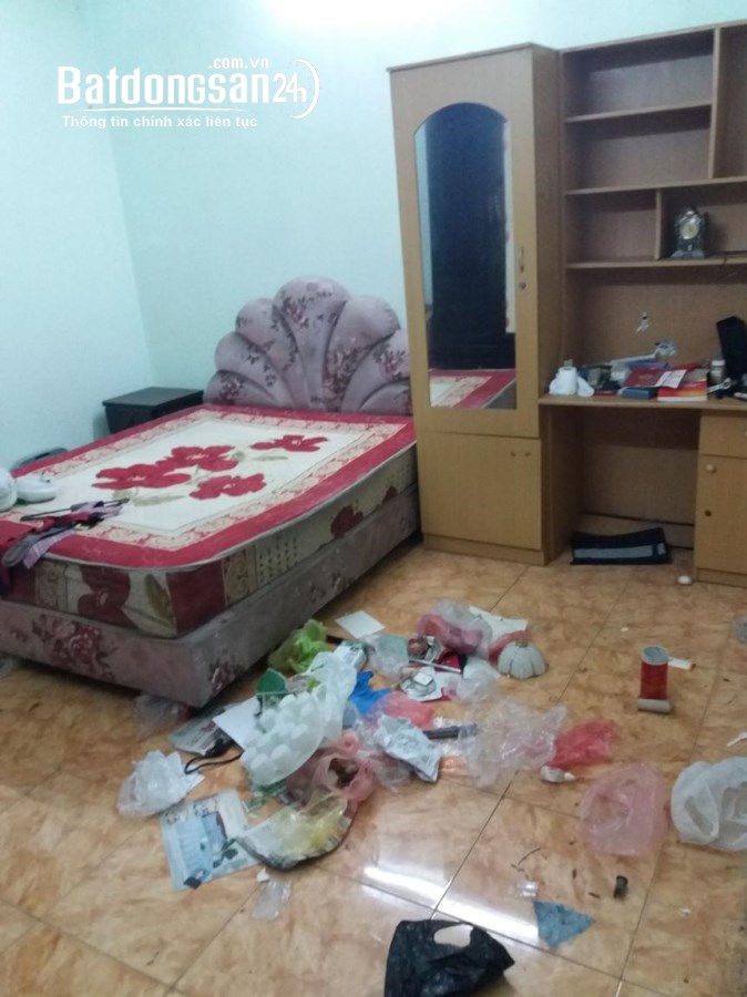 Cho thuê nhà ngõ 120 phố Trần Cung - Diện tích 50m2 x 4,5 tầng, ngõ 5m ô tô đậu cửa