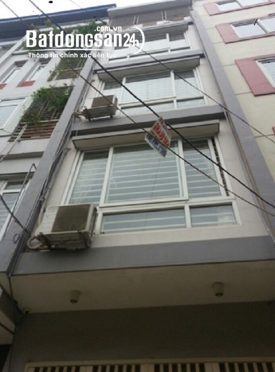 Cho thuê nhà ngõ 78 phố Duy Tân. Diện tích 55m2 x 5 tầng đẹp ngõ rộng để ô tô