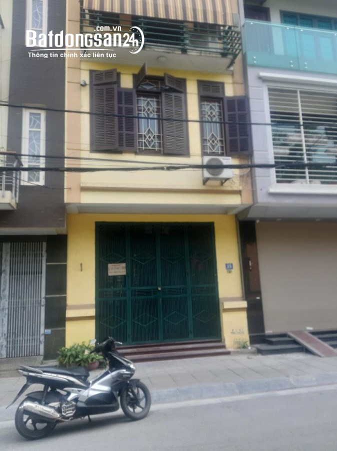 Cho thuê nhà ngõ 1 phố Phạm Tuấn Tài. Diện tích 60m2 x 5 tầng, ngõ rộng để ô tô