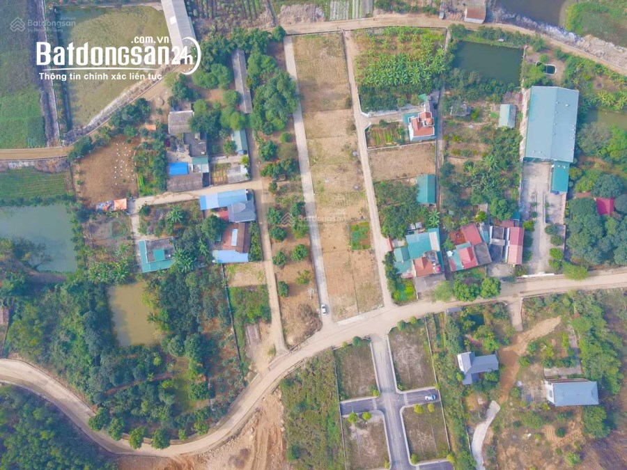 bán đất 2 mặt tiền 300m ngay Ngã 4 cổng số 2 ĐHQG. Gọi 0911811655