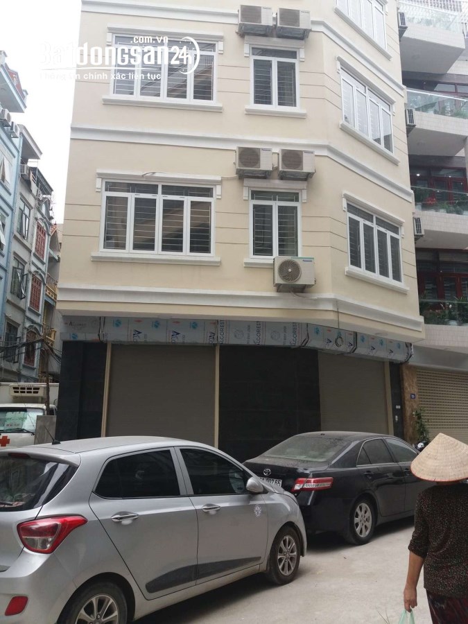 Nhà phân lô ngõ 30 phố Nghĩa Đô, diện tích 55m2 x 5 tầng có Đh, Nl, bếp, ngõ rộng 8m