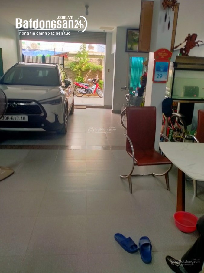 Nhà ngõ 16 phố Nguyễn Văn Huyên, Diện tích 68m2 x 4 tầng, măt tiền 5m, ngõ rộng 6m