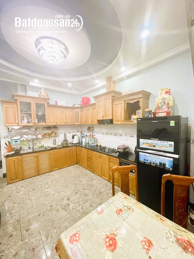 MẶT TIỀN đường Cống Lở, 120m2, 3 tầng, KINH DOANH đông