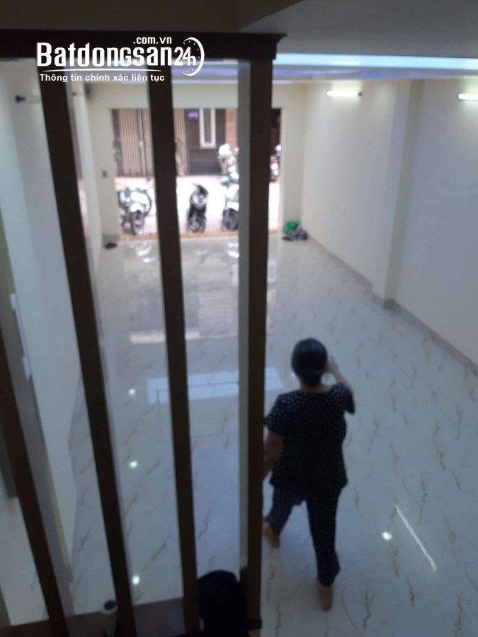 Nhà ngõ 6 phố Mạc Thái Tổ - Trung Kính. Dt 60m2 x 6T thông, có Thang Máy, Điều Hòa