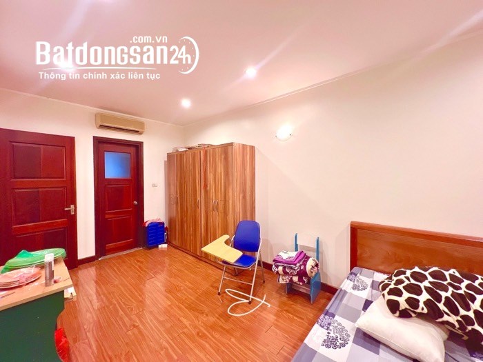 Bán nhà Hào Nam, mới đẹp 65m2x5t, ngõ thoáng, ô chờ thang máy, giá 7 tỷ