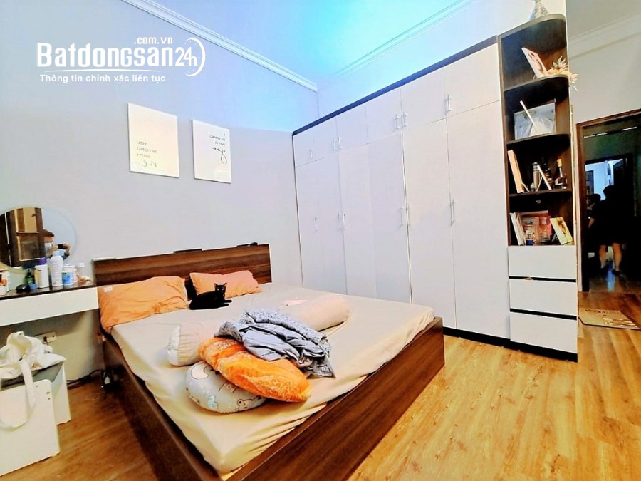 Bán nhà phố Quan Nhân, Thanh Xuân. Vỉa hè, oto, KD. 60m2 MT5.5m 5T 16Tỷ