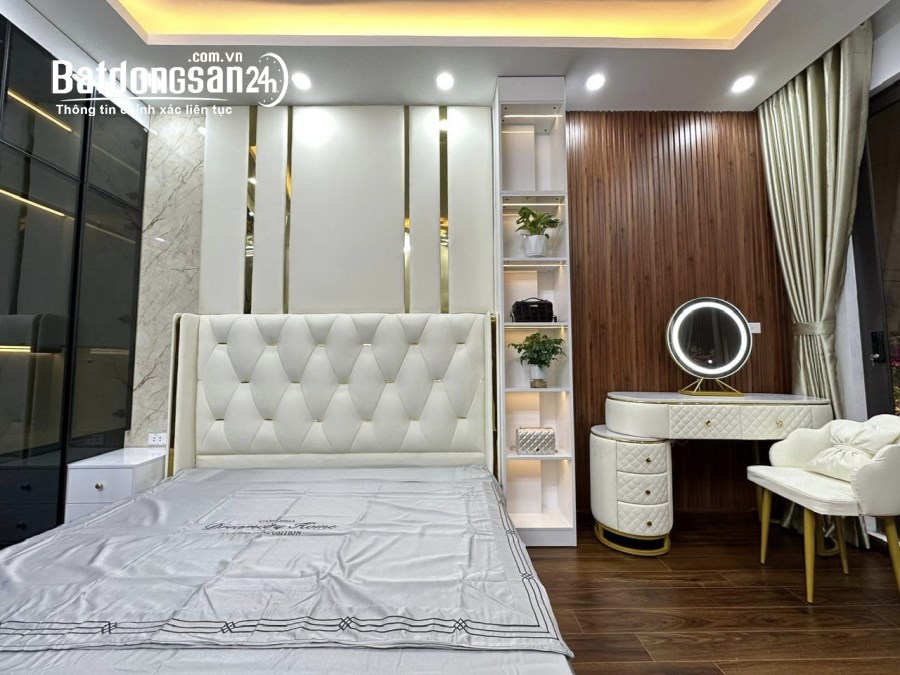 SIÊU PHẨM NHÀ ĐẸP Đường Hoàng Văn Thái, Quận Thanh Xuân - 4 TẦNG chưa đên 6 TỶ