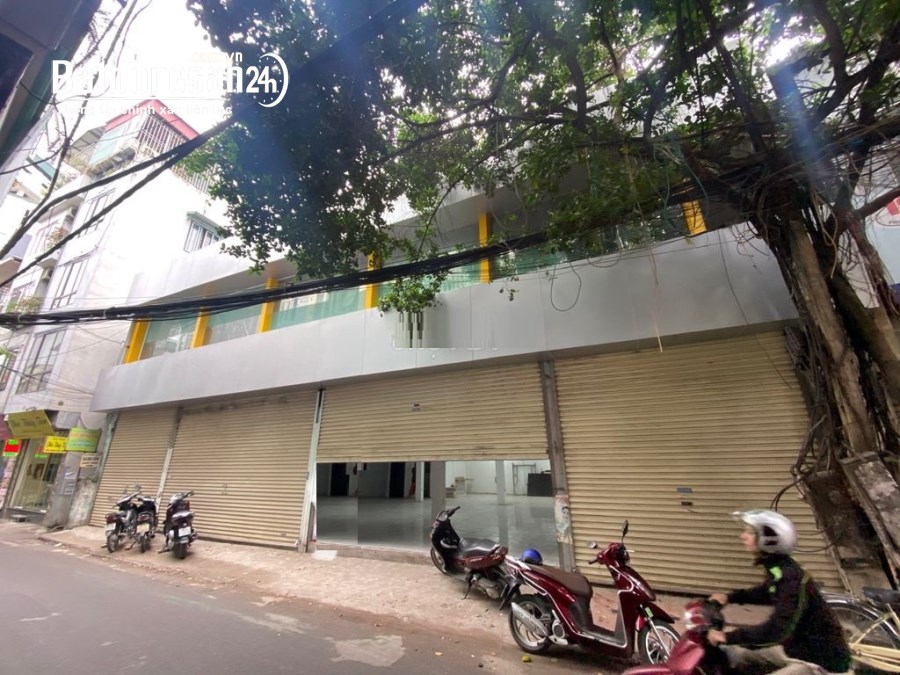 Mặt bằng kinh doanh đường Hoàng Quốc Việt, Diện tích 840m2, mặt tiền 11m