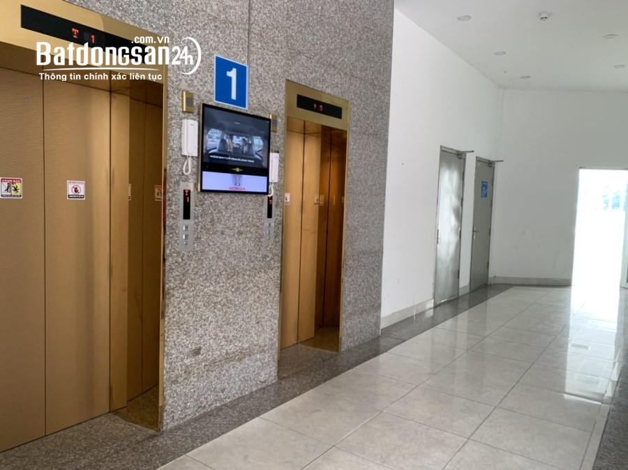 Bán căn hộ chung cư Blue Sky Tower,giá 2 tỷ căn 69m2.L/H 0909.456.158