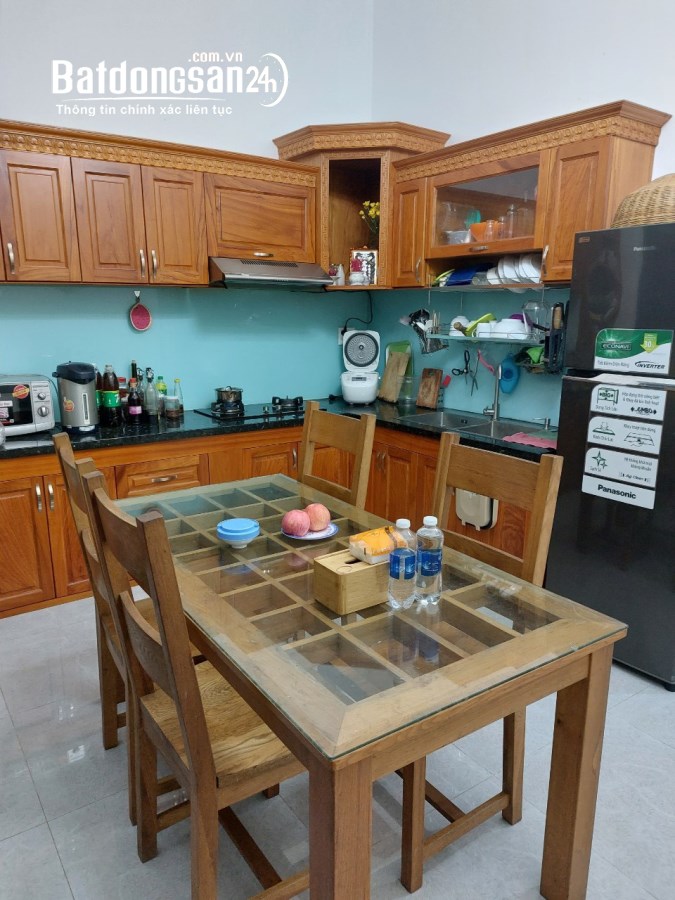 Bán nhà Đường Bưng Ông Thoàn, Phường Phú Hữu, DT 81m , 4 tầng