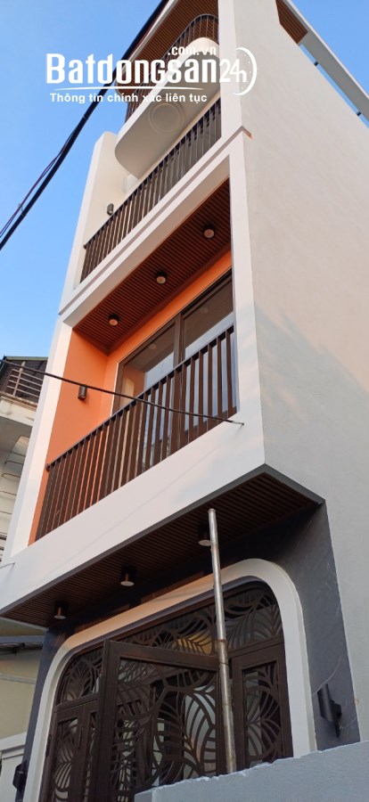MỘT CĂN NHÀ XINH CÓ HOA THƠM TRÁI HIỀN 42m² 4 TẦNG CHỈ 4.55TỶ, CỔ LINH, LONG BIÊN