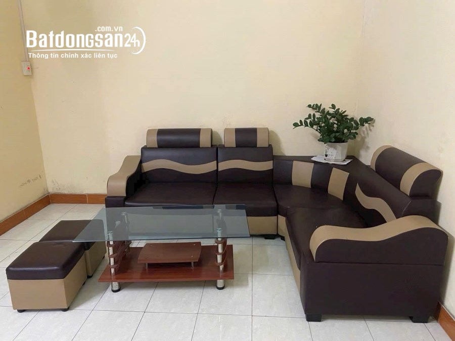 Bán nhà cấp 4 có gác xép ngõ phố Vũ Hựu, ph Thanh Bình, TP HD, 89.1m2, sân cổng rộng,