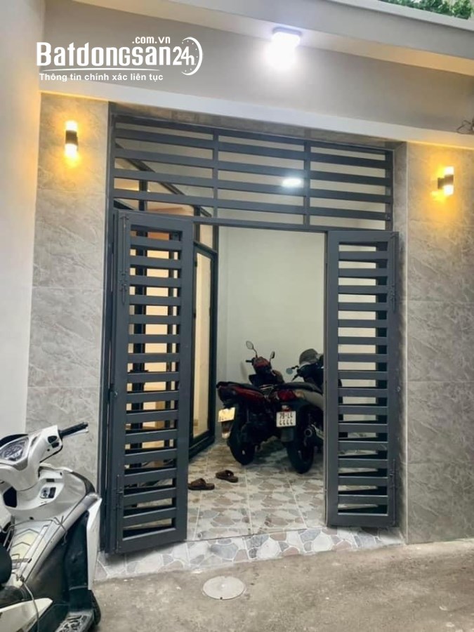 Chính Chủ cần bán  Nhà mới gần Chợ Đầm - Nha Trang