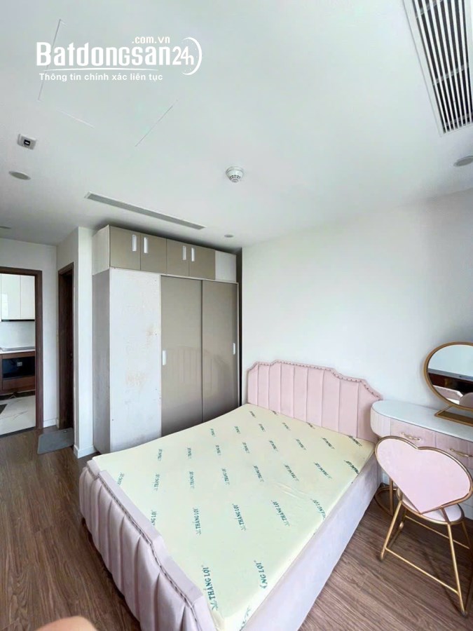 Chị gái em cần nhượng lại căn hộ 2PN 82m2 Sunshine City chỉ 3,9 tỷ . Nội Thất đầy đủ 
