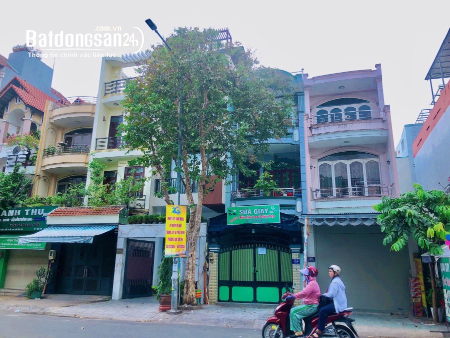 Bán nhà mặt tiền kinh doanh P.Tân Sơn Nhì,DT:4x22m, đúc 3 lầu , vỉa hè rộng, giá 12.9