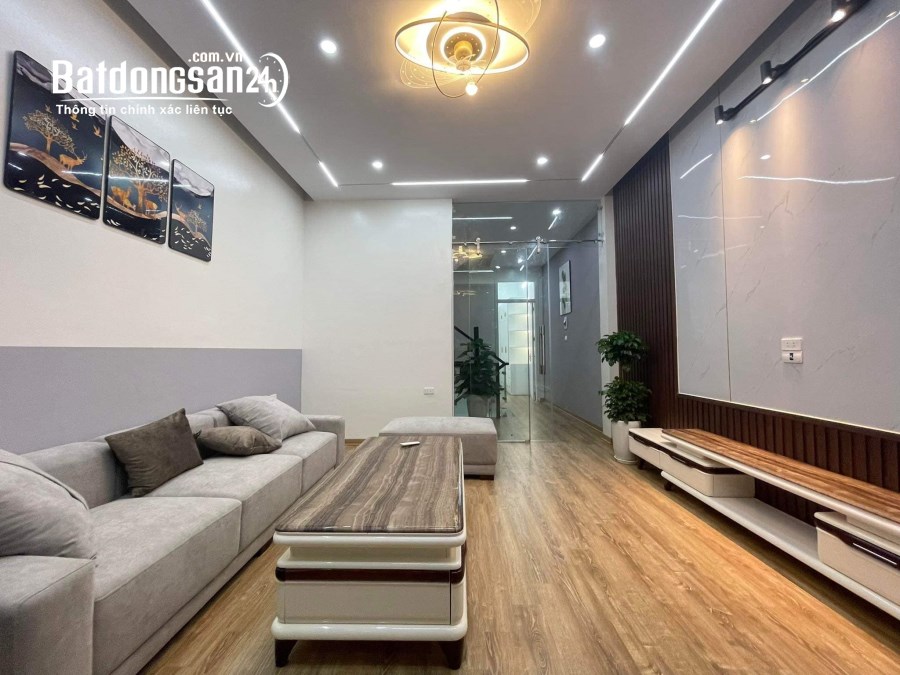 Bán nhà mặt phố Phố Trần Quốc Hoàn, Phường Dịch Vọng Hậu, Quận Cầu Giấy