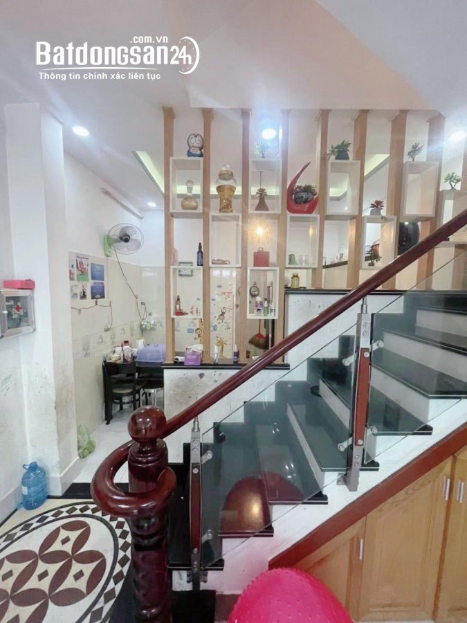 Bán nhà shr 49m2 3tang hẻm kiamoning Bùi Xuân Phái , ngay DH công thương , 5 tỷ nhỉnh