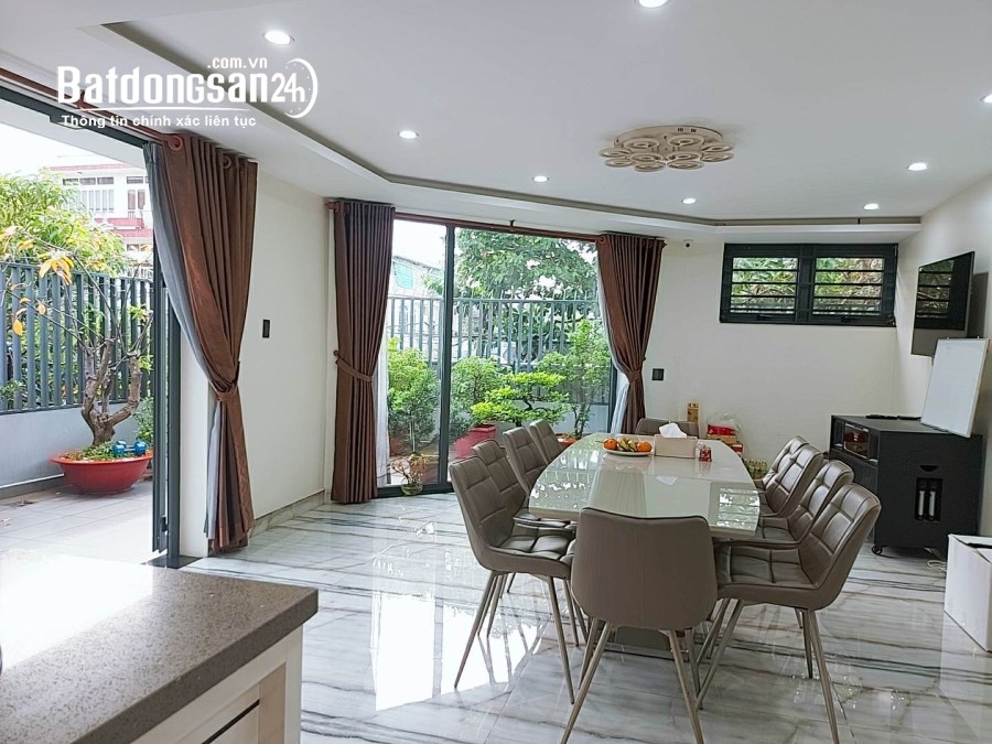Bán nhà mặt phố Đường Lê Cao Lãng, Phường Hòa Thạnh, Quận Tân Phú