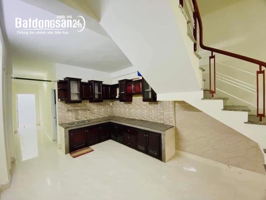 Nhà 2 tầng mê lệch-Ở-KINH DOANH-DẠY HỌC-Kiệt nhựa 4.5m gần Cầu Rồng-Nhỉnh 3 tỷ.