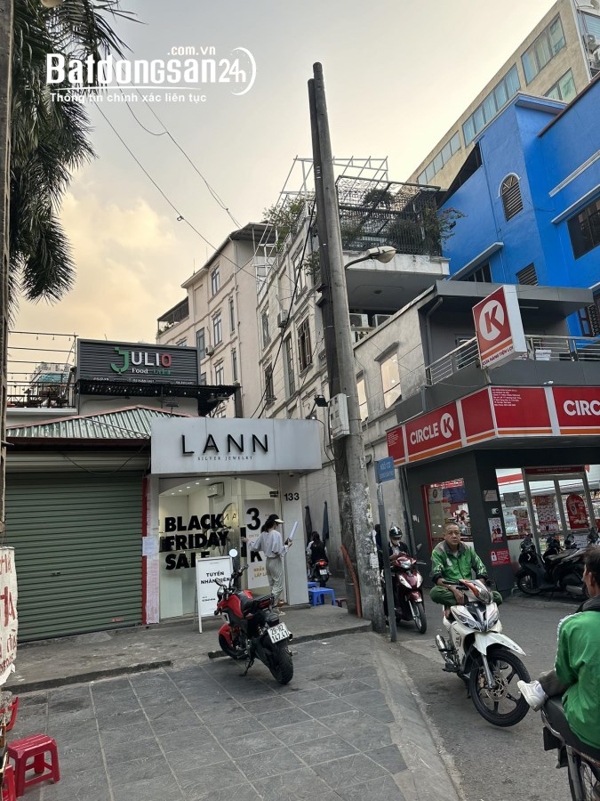 133 Xuân Thuỷ Cầu Giấy 52m2, 3 tầng 1 tum, ô tô tránh