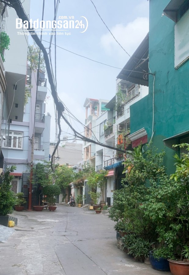 NGÔ QUYỀN QUẬN 10, GẦN 30M2, 3 TẦNG, 3PN, 3 TỶ NHỈNH 