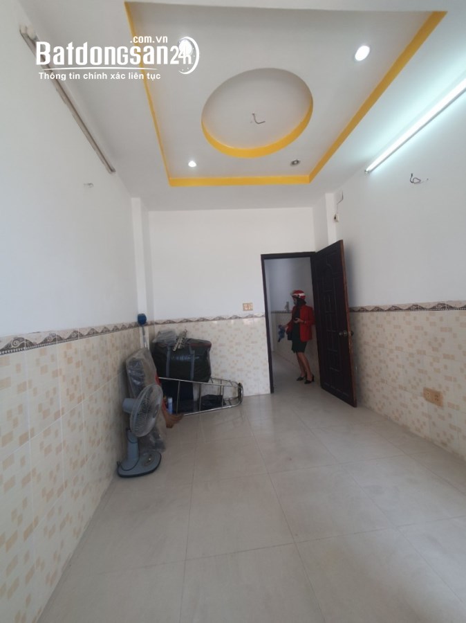 Bán nhà sát Lò Siêu, Quận 11, 40m2, 3 tầng, rất đẹp, chỉ 4 tỷ nhỉnh