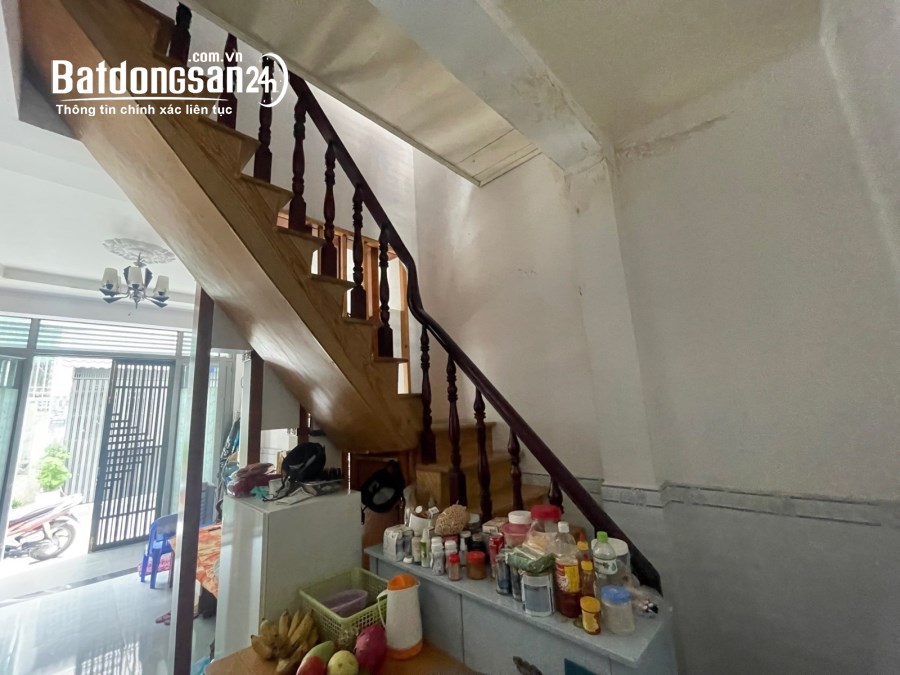 Nguyễn Văn Cừ, P1, Quận 5, 50m2, KIA Morning đổ cổng, 4 tỷ nhú