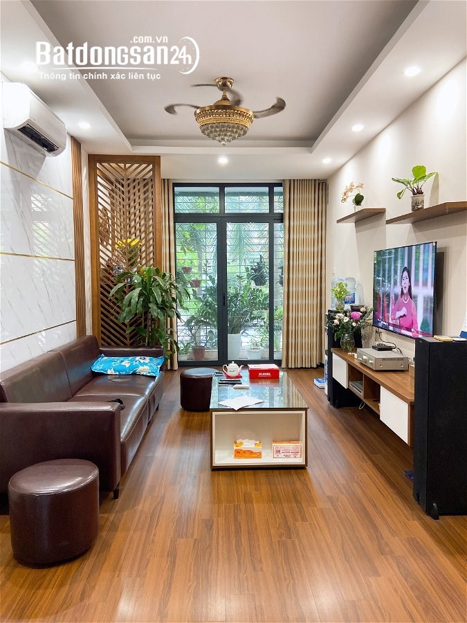 Bán căn hộ khu 7.2 ha Vĩnh Phúc Ba Đình, tầng 2, 90 m2, nội thất đẹp ở luôn 093633346