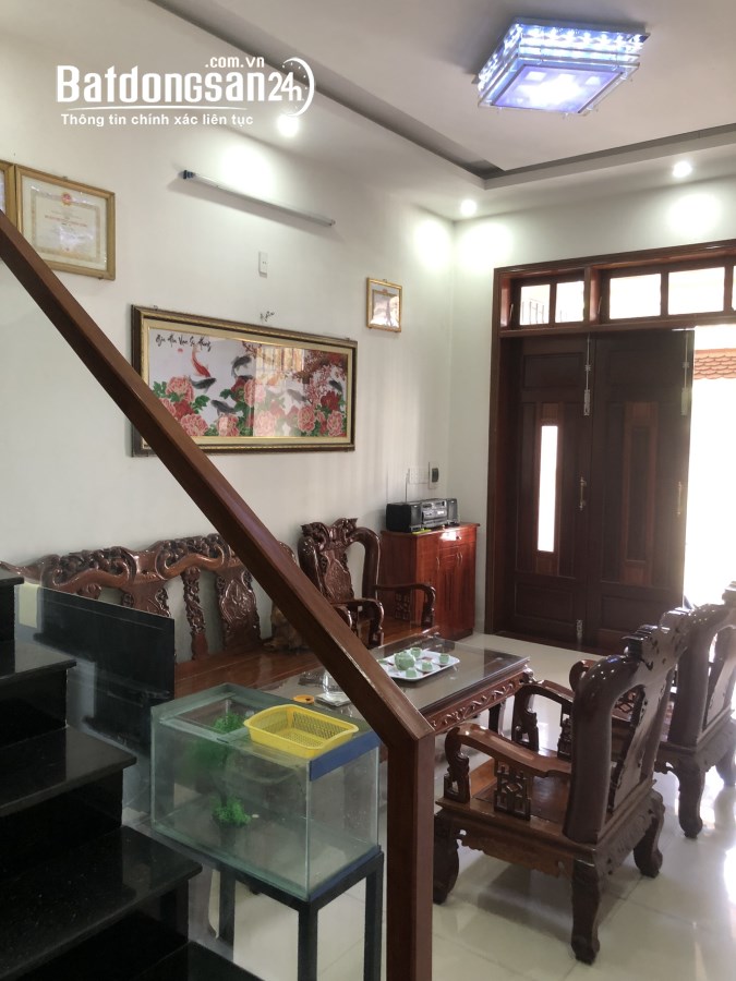 Tôi cần bán nhà 3 tầng 80m2 VIEW SÂN BAY P. Hoà Thuận Tây_Q.Hải Châu_TP.Đà Nẵng.