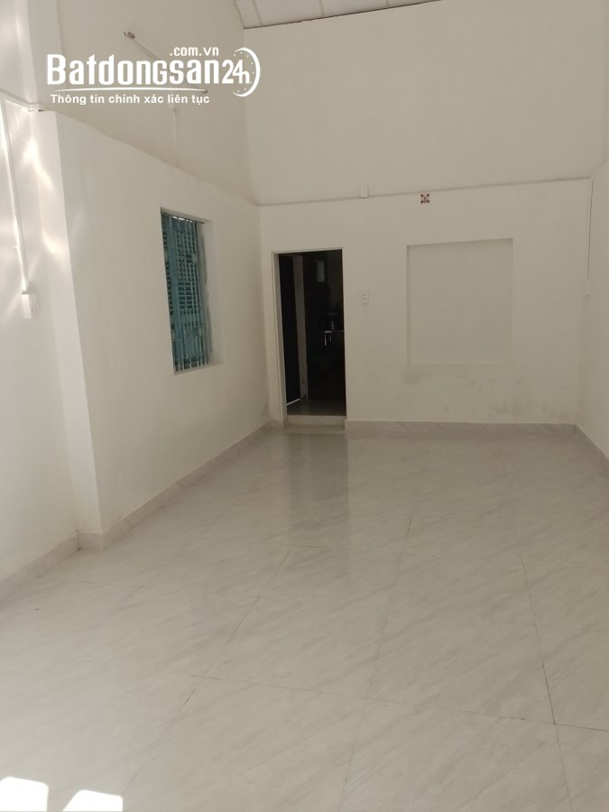 Nhà Đường Ô tô Ngô Gia Tự, lô góc,Dt 45m2 GIÁ 2.45 Tỷ.