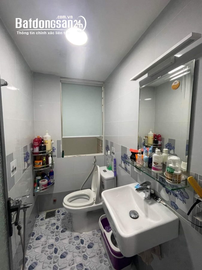 Nguyễn Văn Cừ, P2, Quận 5, DÒNG TIỀN 15TR/THÁNG, SÁT HXH, 4 TỶ HƠN