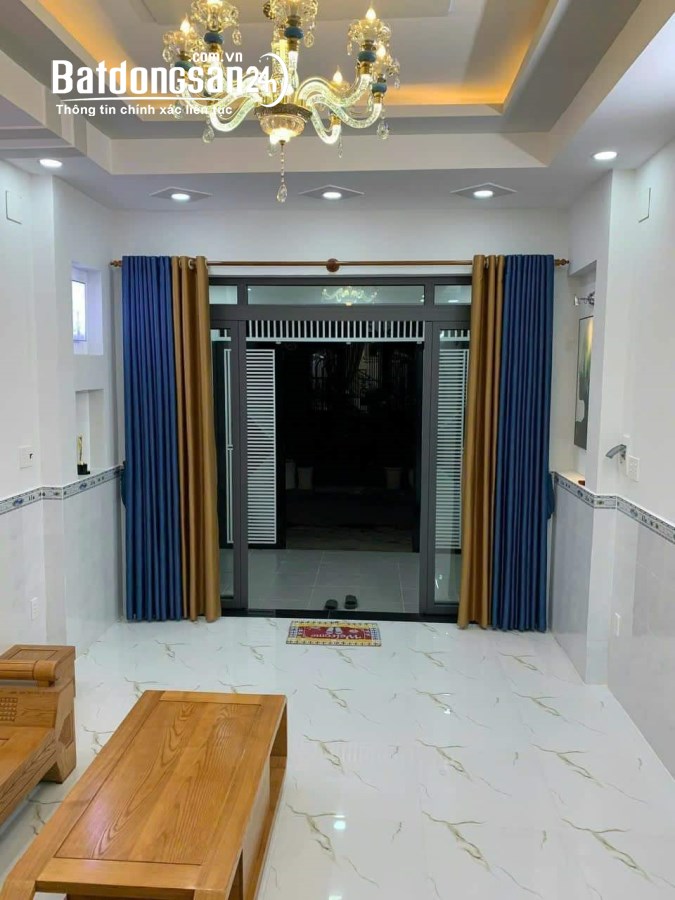 Bán gấp nhà mới, đẹp, hẻm thông đón Tết Phan Huy Ích Gò Vấp, khu sầm uất chỉ 4.7 tỷ. 