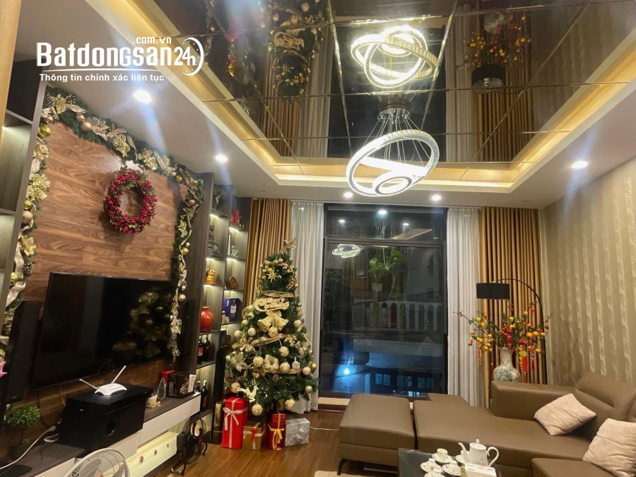 Đẹp Mê Hồn! Phố Nhật Chiêu 32M2, 6T, MT5.5M ô tô qua nhà gần Lotte Mail Lạc Long Quân
