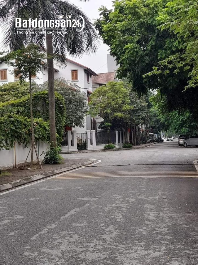 Bán nhà mặt phố Đường Tư Đình, Phường Phúc Đồng, Quận Long Biên