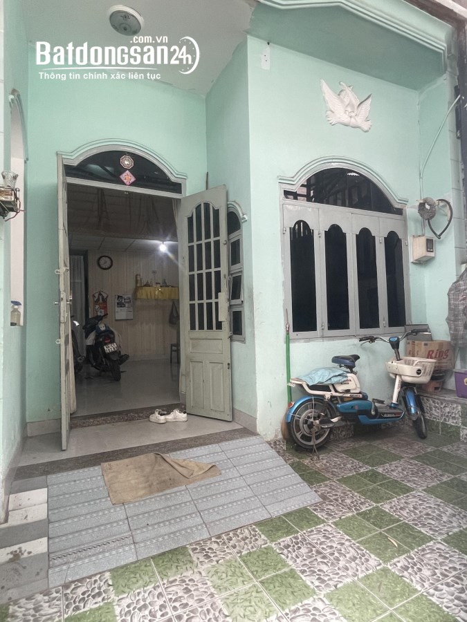 BÁN NHÀ GIÁ RẺ- VÀO Ở NGAY- 68M2 CHỈ 2 TỶ 400- THỚI TAM THÔN HÓC MÔN