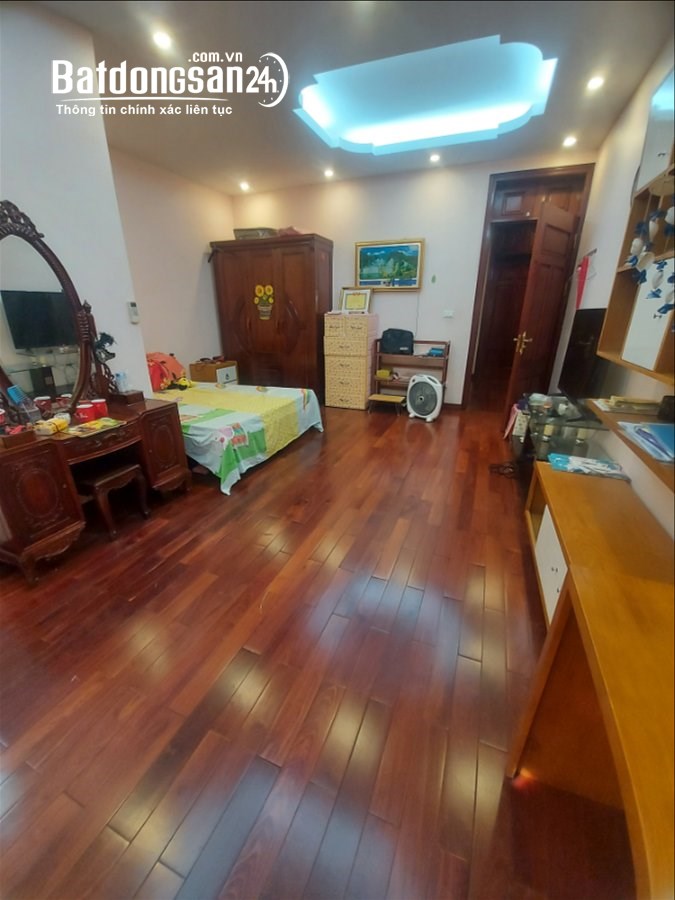 Bán Biệt Thự BT5 Pháp Vân - Trần Thủ Độ 275m2, 4 tầng thoáng mát, yên tĩnh, giá 36 ty