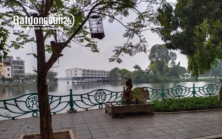 Hiếm – Phố Yên Hoa- Nhà 4 tầng ở ngay-Mặt tiền 5m- 3 bước ra hồ Tây- 3.5 tỷ.