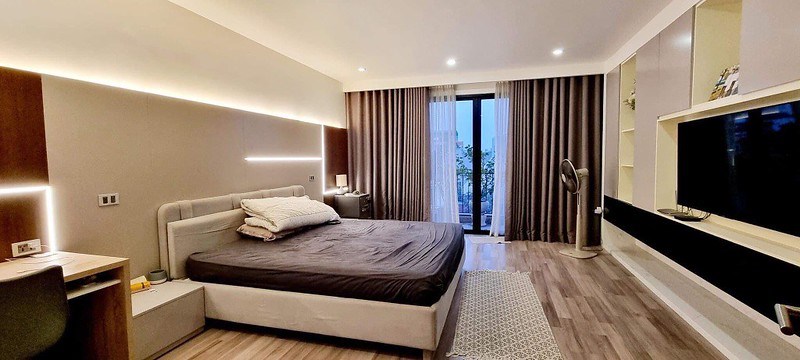 Bán Nhà kế Bệnh Viện C Đà Nẵng, 3 Tầng, Ô tô, Phòng Ngủ Dưới.